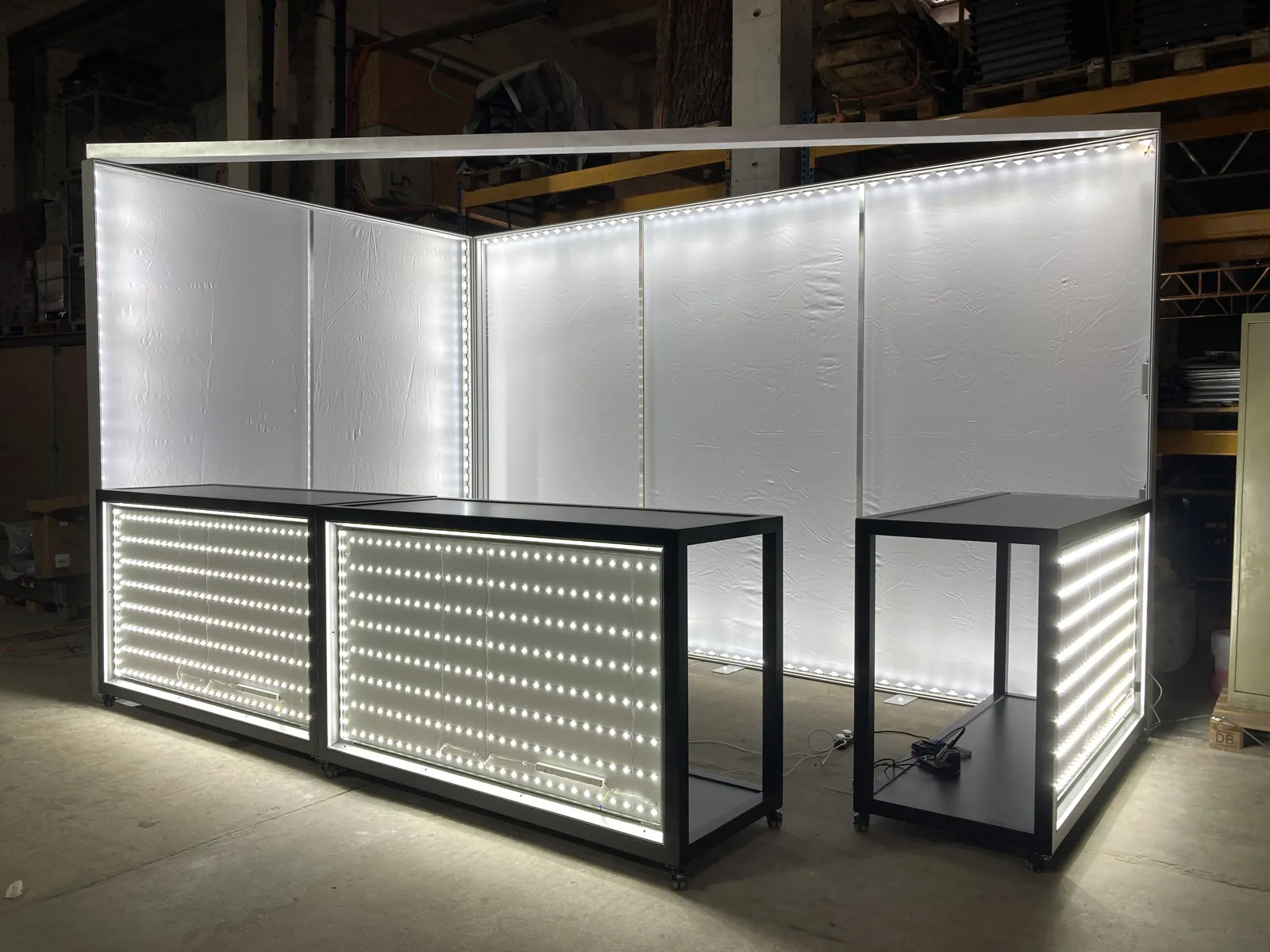 Milano Vice — branded & retail project built by SLY Production, photo 2