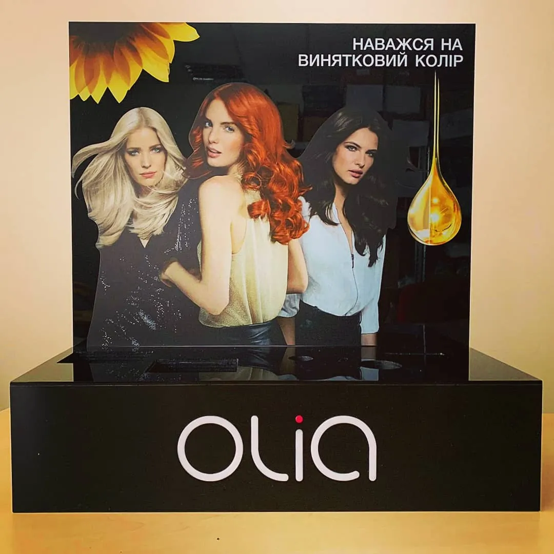 OLIA Garnier beauty stand — Cosmetics brand