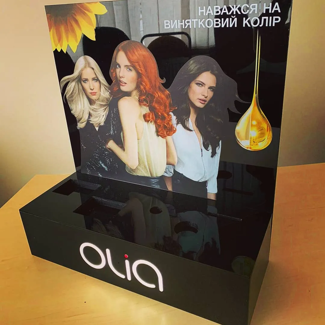 OLIA Garnier beauty stand — branded & retail project built by SLY Production, photo 3