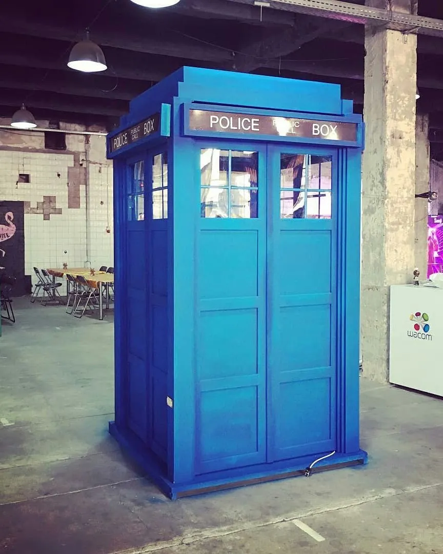 TARDIS police box — event decor project built by SLY Production, photo 3